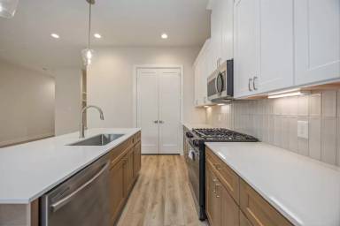 Main picture of 6108 De Campo St