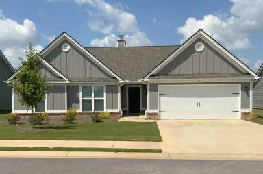 Main picture of 117 Lake Meadows Dr