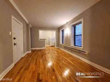 Main picture of 1347 N Dearborn St