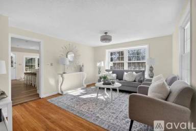 Main picture of 39 Soundview Ave