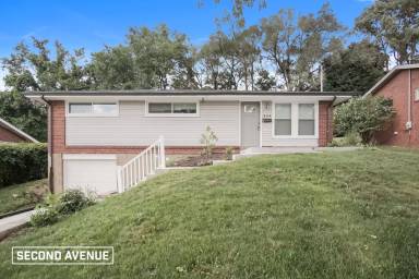 Main picture of 444 Garden City Dr