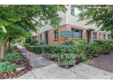 Main picture of 2031 NE Clackamas St