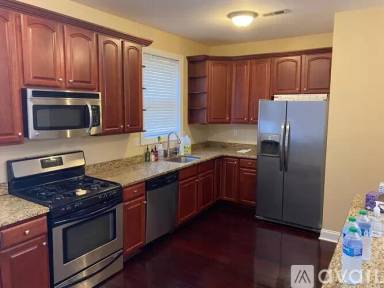 Main picture of 2528 Webb St