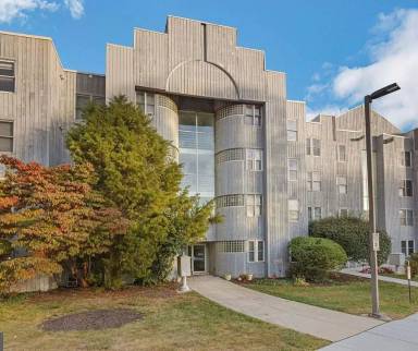 Main picture of 5205 Le Parc Dr