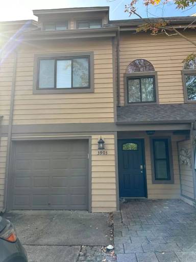 Main picture of 3903 Whooping Crane Cir