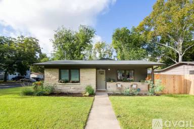 Main picture of 301 Irma Dr