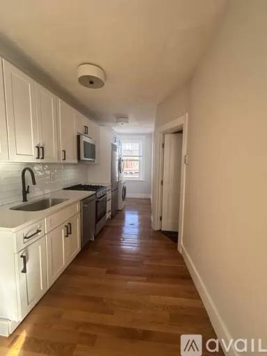 Main picture of 152 Salem St