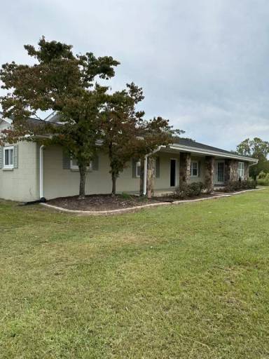 Main picture of 8913 Sauls Rd