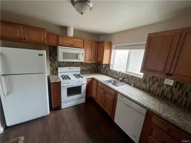Main picture of 206 N Lindsay St