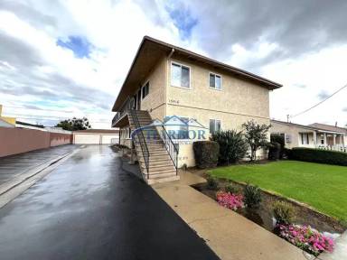 Main picture of 15416 Van Ness Ave