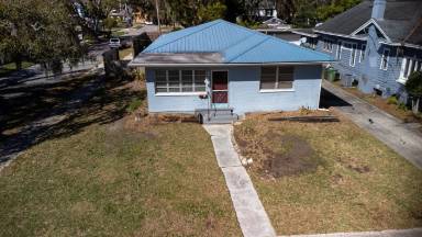 Main picture of 64 Fullerwood Dr