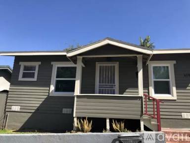 Main picture of 418 Golden Ave