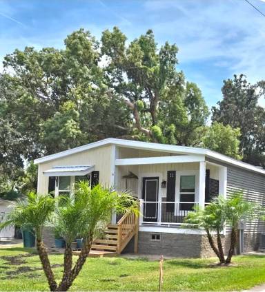 Main picture of 121 12th St