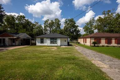Main picture of 4675 Buffalo St
