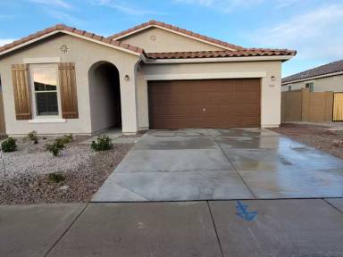 Main picture of 260 E Hawaii Dr