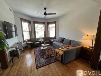 Main picture of 2552 N Hamlin Ave