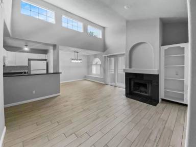 Main picture of Regency At the Lakes