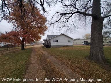 Main picture of 2005 NW Brickyard Rd