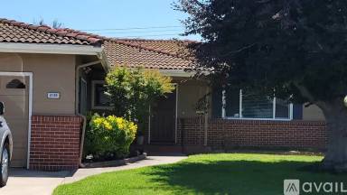 Main picture of 2130 Debbie Ln