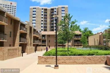 Main picture of 108 Monroe Street - 102