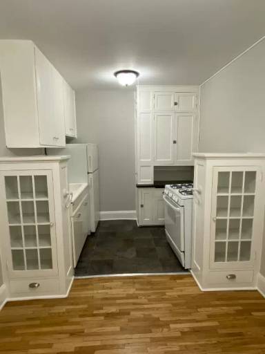 Main picture of 488 Snelling Ave S