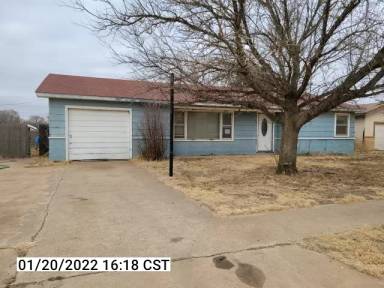 Main picture of 208 SW 1st St