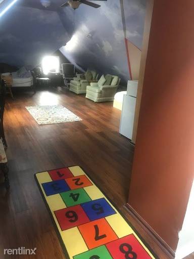 Main picture of 4142 N Southport Ave