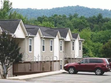 Main picture of 25 Maybelle Ln