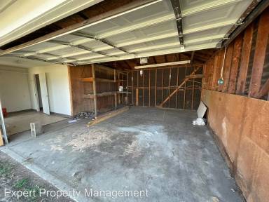 Main picture of 517 Elkhorn Blvd