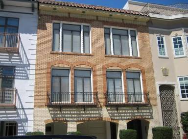 Main picture of 3427 Broderick St