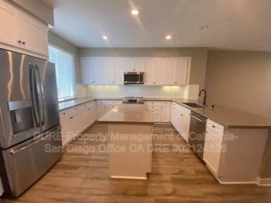 Main picture of 752 Shoreline Rd