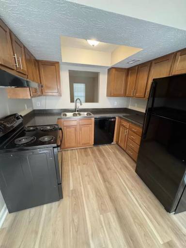 Main picture of 1821 Scott Rd