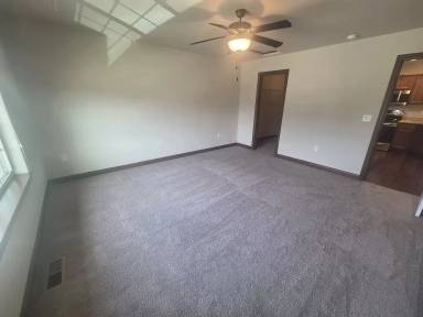 Main picture of 624 Doe Ave