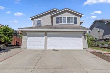 Main picture of 5220 Peacock Hill Dr