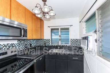 Main picture of 3331C Hayden St