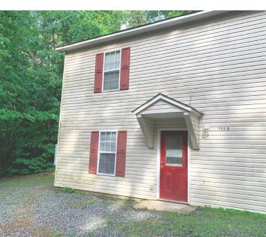 Main picture of 104 Fireside Dr