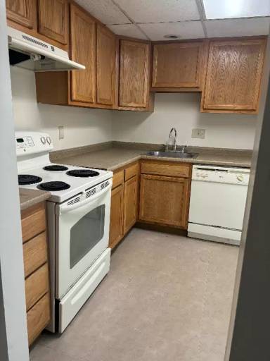 Main picture of 2000 Country Club Apts