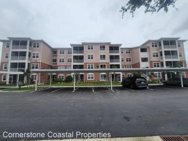 Main picture of 15901 Royal Pointe Ln