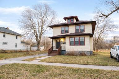 Main picture of 406 E Baltimore Blvd