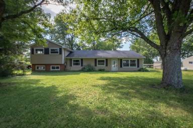 Main picture of 7915 Middletown Germantown Rd