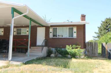 Main picture of 240 Cherry Hill Dr