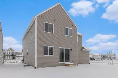 Main picture of 2212 Macatawa Ln