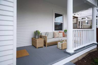 Main picture of 104 Sunnyside Ave