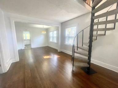 Main picture of 611 N 48th St