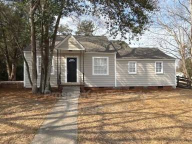 Main picture of 2209 43rd Ave