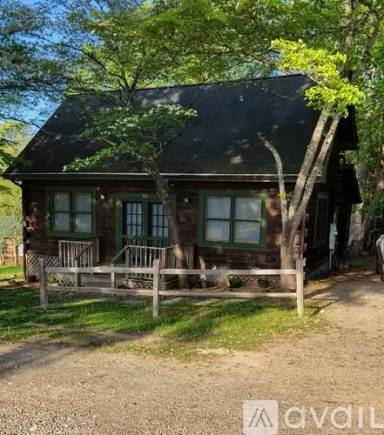 Main picture of 311 E Walker Street Ext