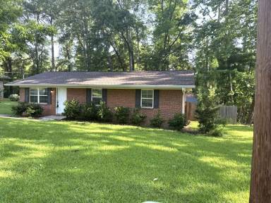 Main picture of 803 E Grubbs St