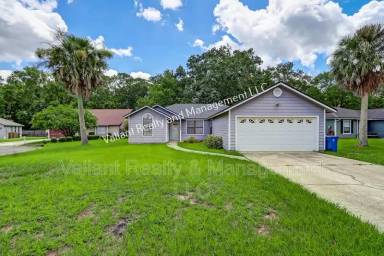 Main picture of 2553 Eiffel Cir E