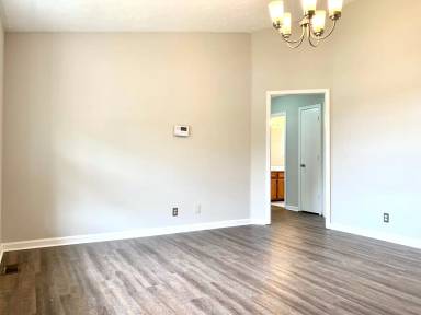 Main picture of 118 Grant Ave