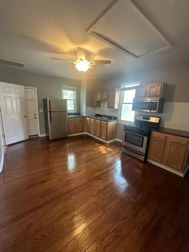 Main picture of 2132 W 11th St